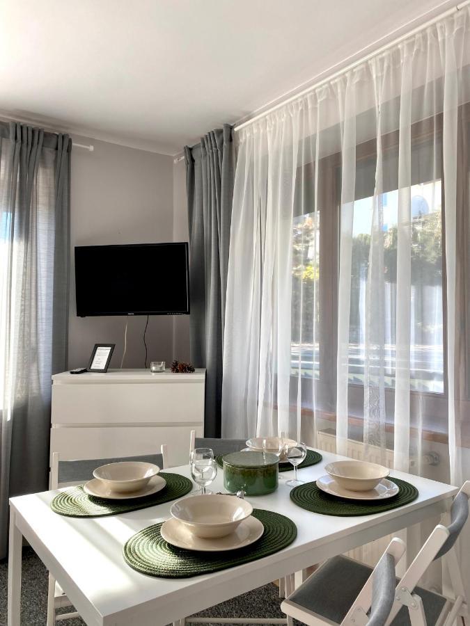 Ewa Apartment *
